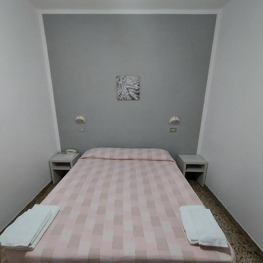 Hotel Villa Alberta B&B เชเซนาติโก ภายนอก รูปภาพ