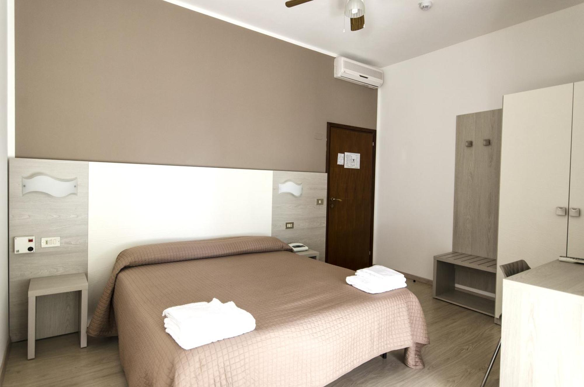 Hotel Villa Alberta B&B เชเซนาติโก ห้อง รูปภาพ