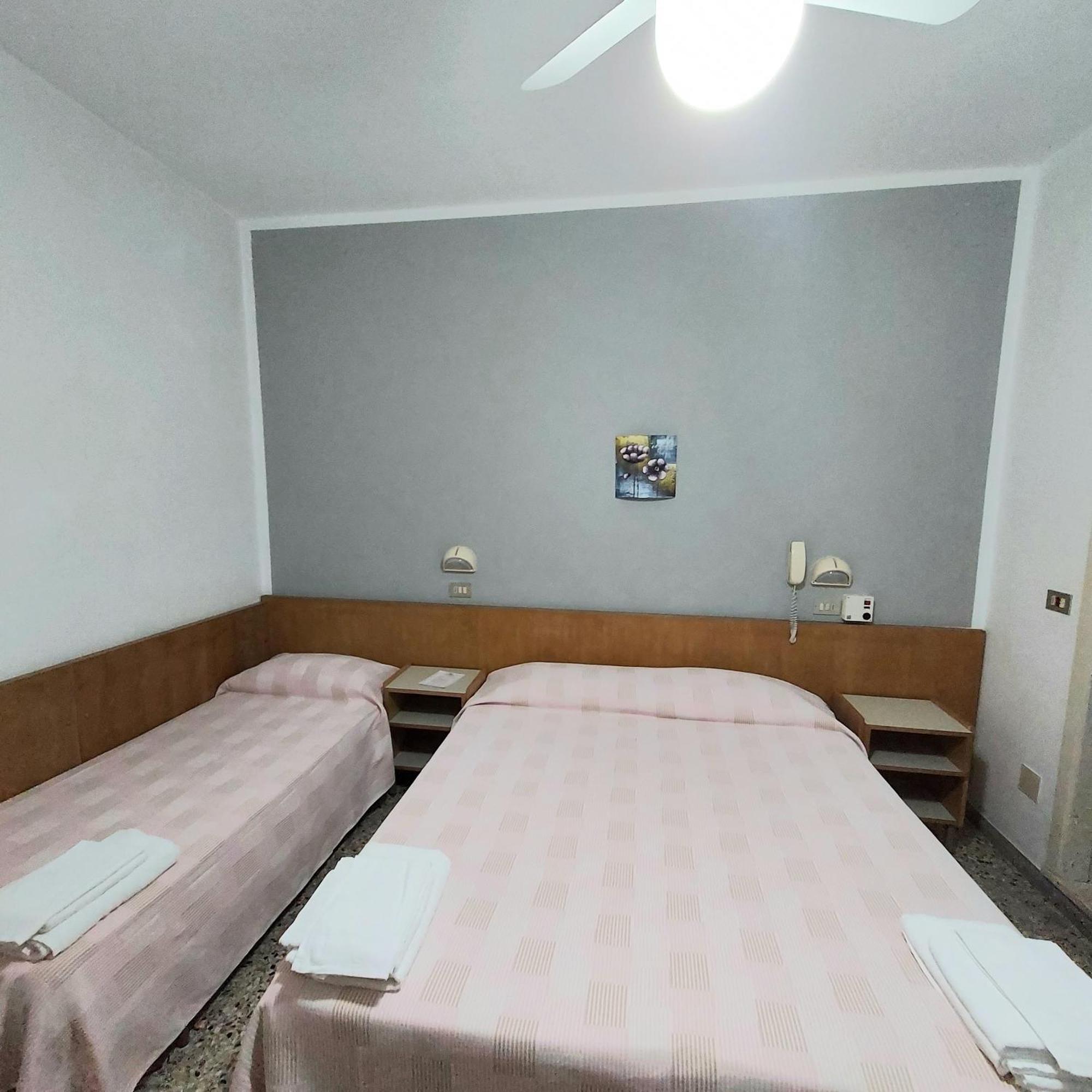 Hotel Villa Alberta B&B เชเซนาติโก ห้อง รูปภาพ