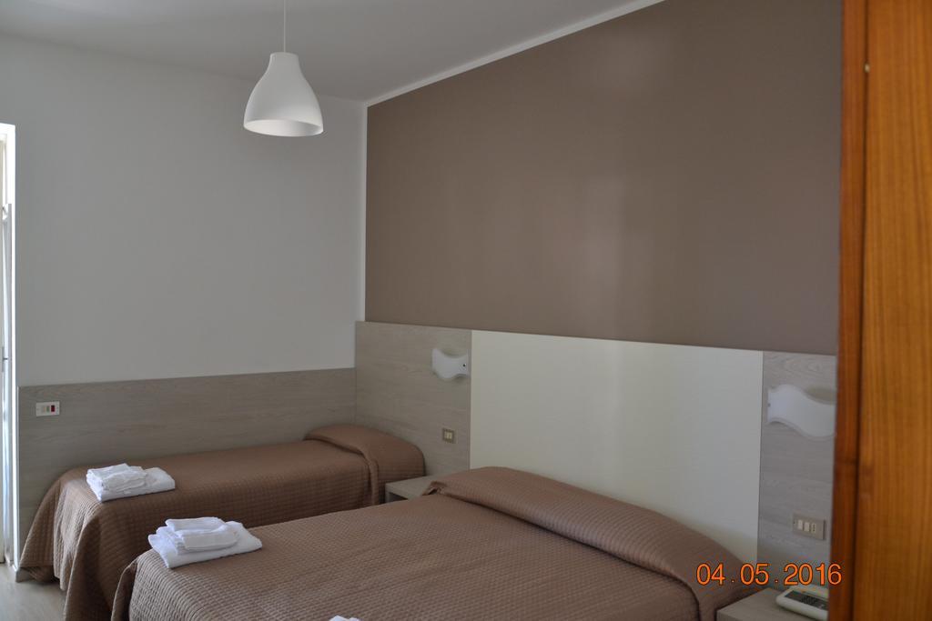 Hotel Villa Alberta B&B เชเซนาติโก ภายนอก รูปภาพ